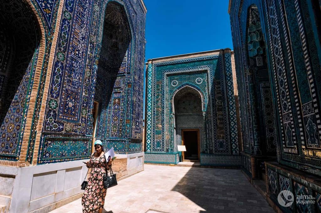 Guión en Uzbekistán: Shakhi-Zinda, Saaline