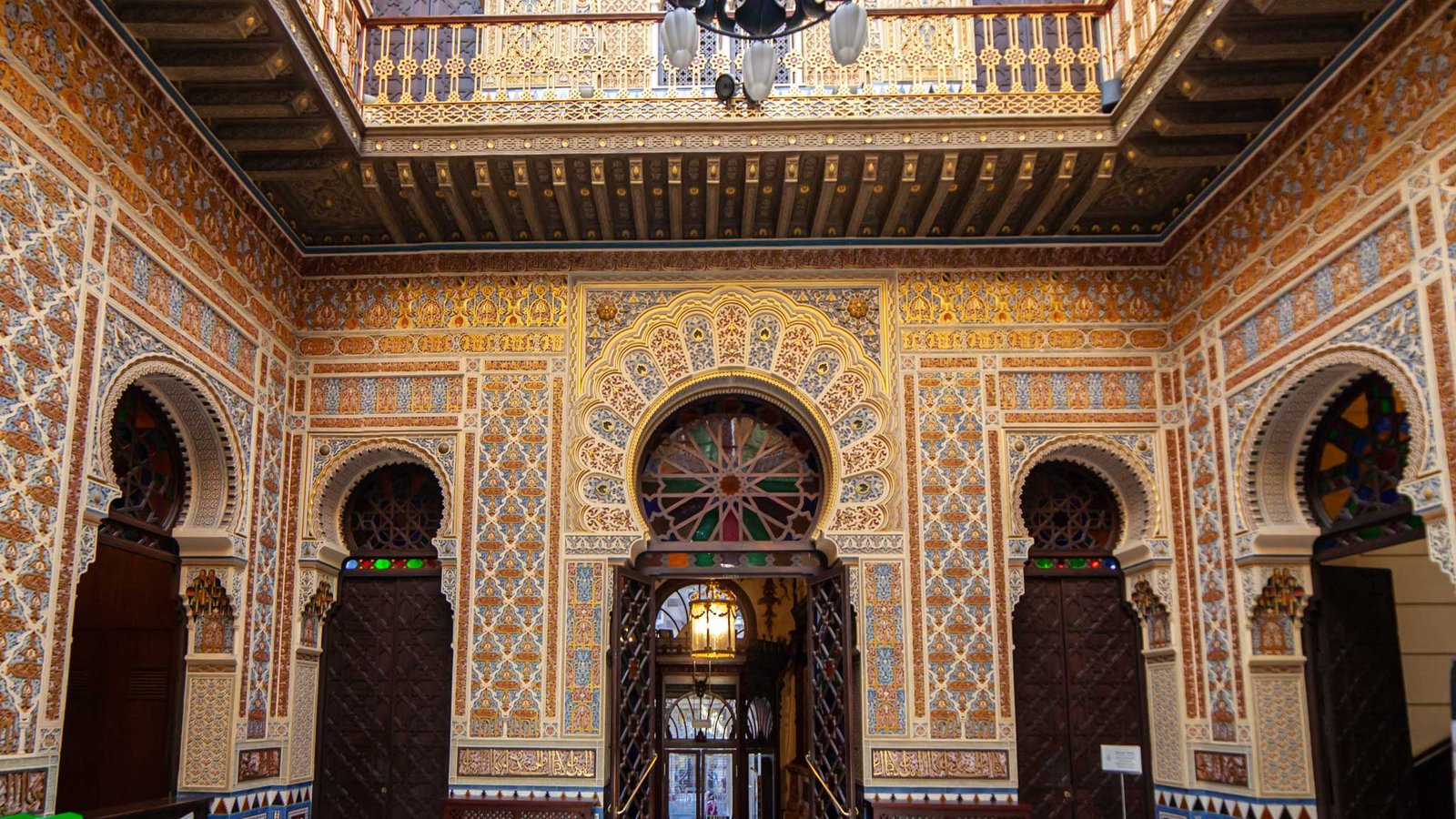 El increíble mosaico islámico en el Casino Real de Murcia