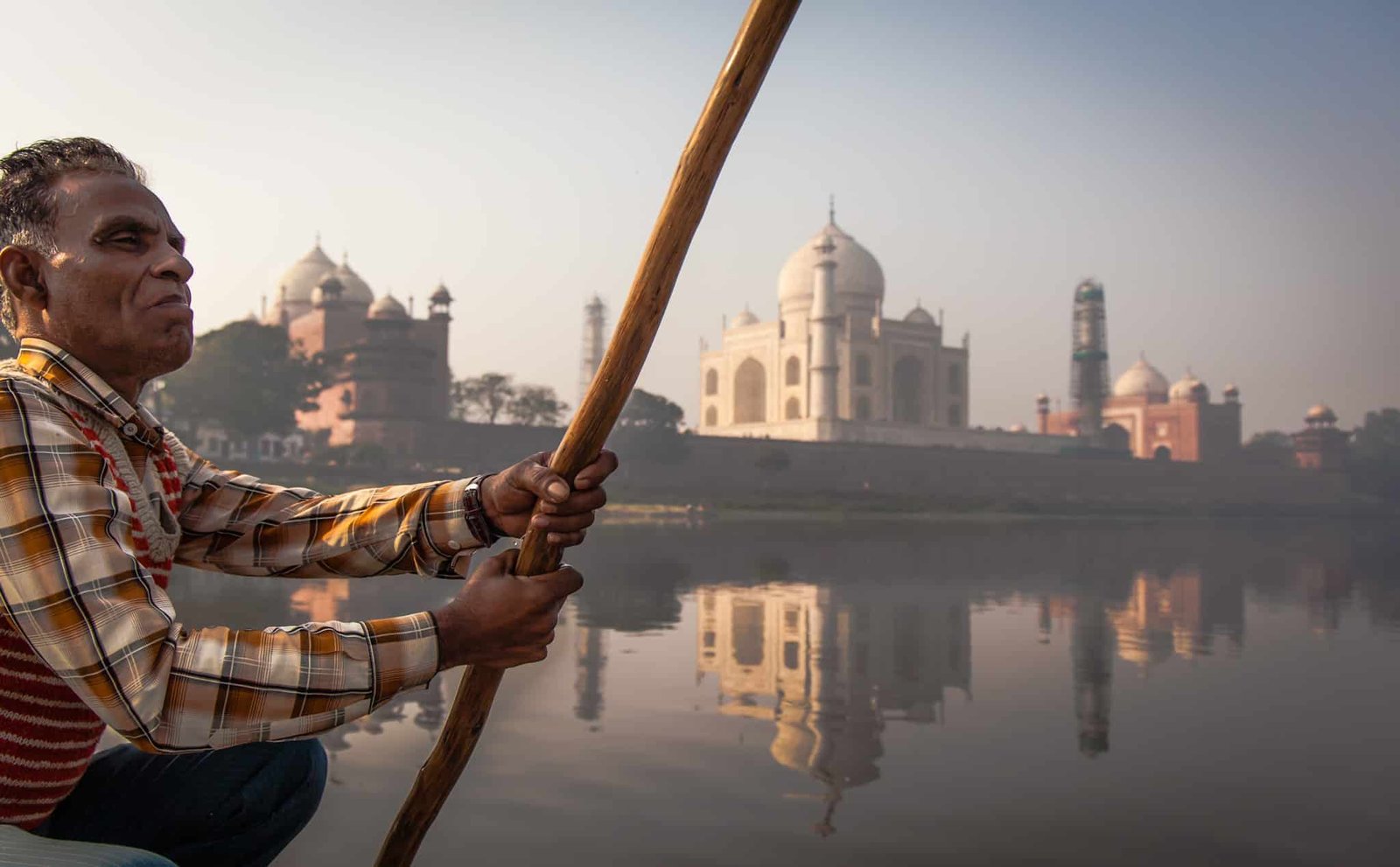 Paseo en Barco por el Taj Mahal