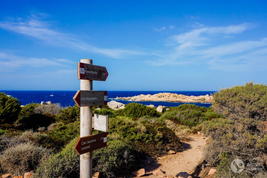 Trekking Cala Napoletana, Isla Caprera