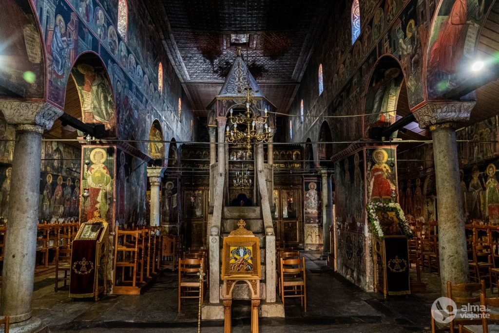 Meteora qué visitar: Santa Iglesia de la Dormición de la Virgen María en Kalambaka