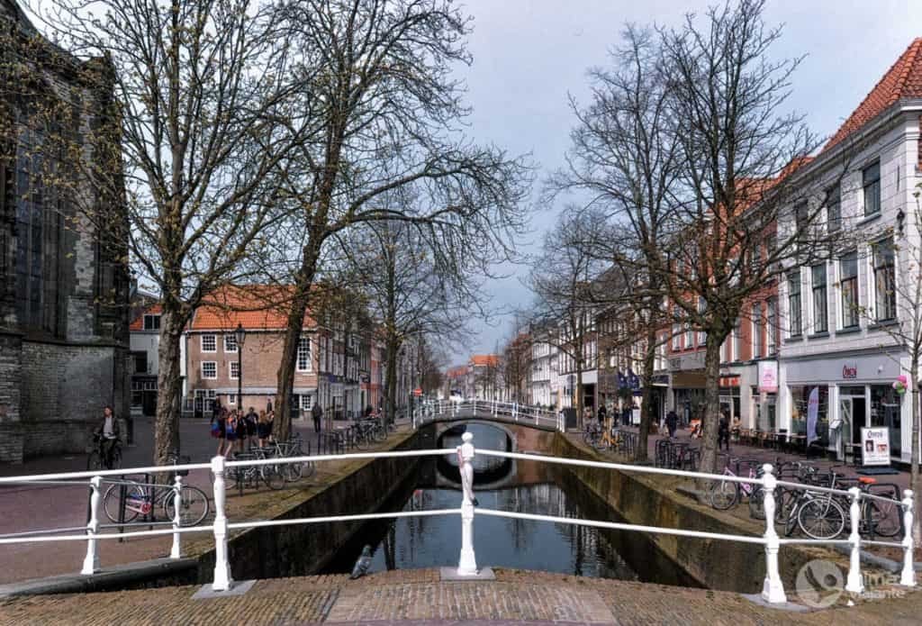 Qué hacer en Delft: pasear por los canales