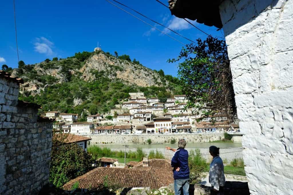 Mangalem visto desde Gornica, Berat