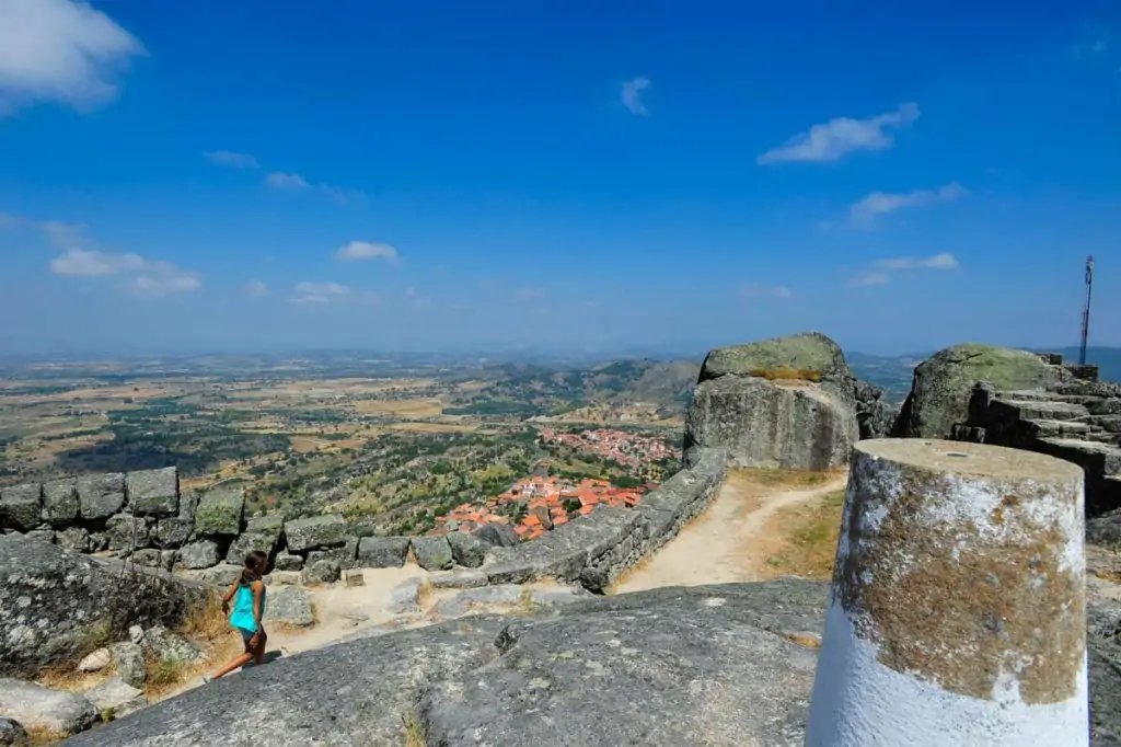 Castillo de Monsanto