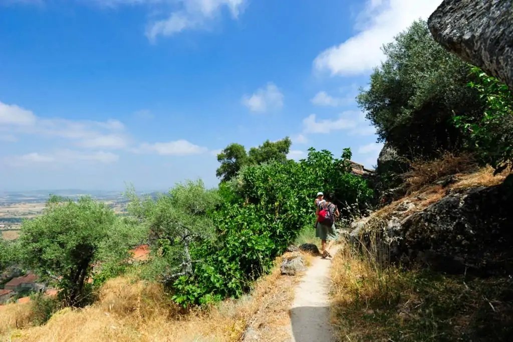 Camino al Penedo do Pé Calvo, Monsanto