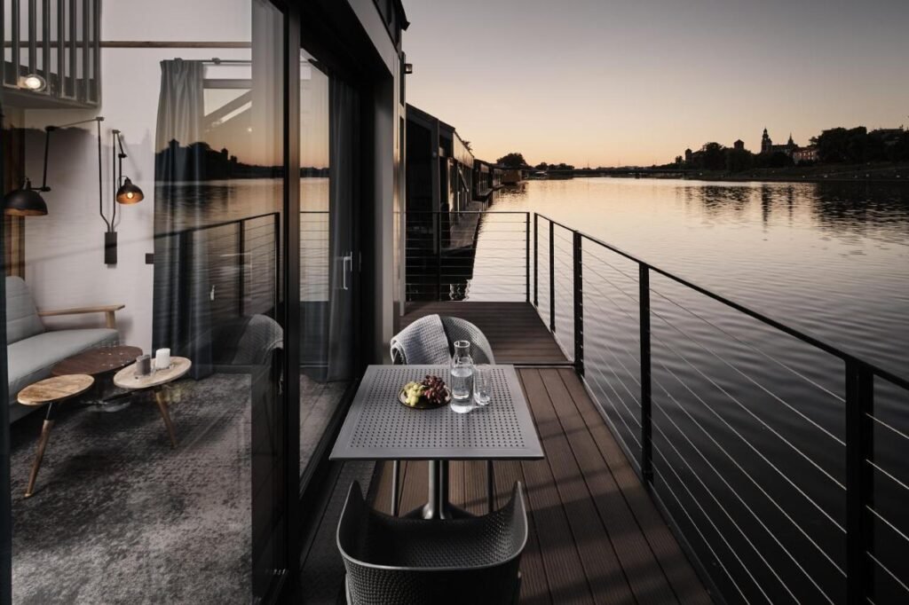 Nuevo puerto - aparthotel floating premium