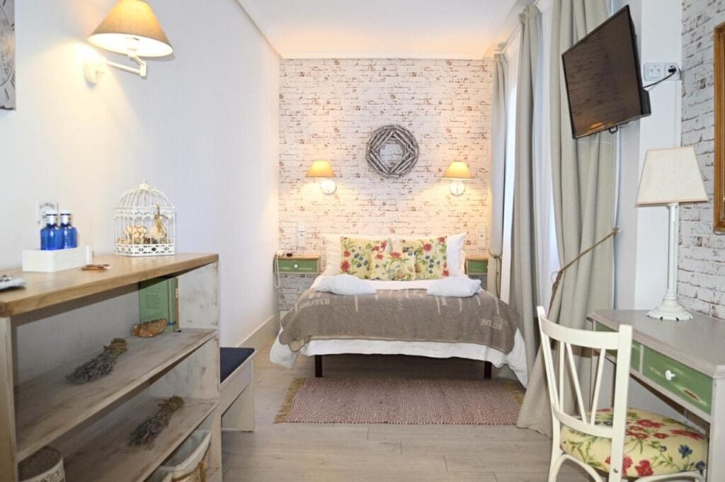 Zamora Hotels: Ares