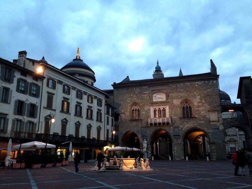 Qué visitar en Bérgamo: Piazza Vecchia