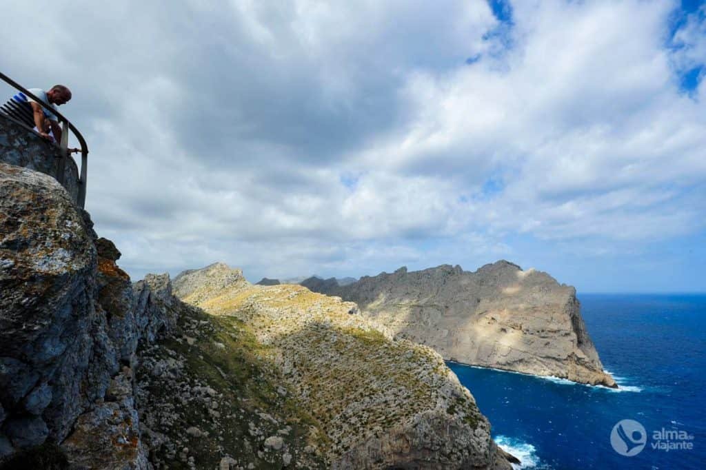 Qué hacer en Mallorca: Miradouro es Colomer, en las formas de cable