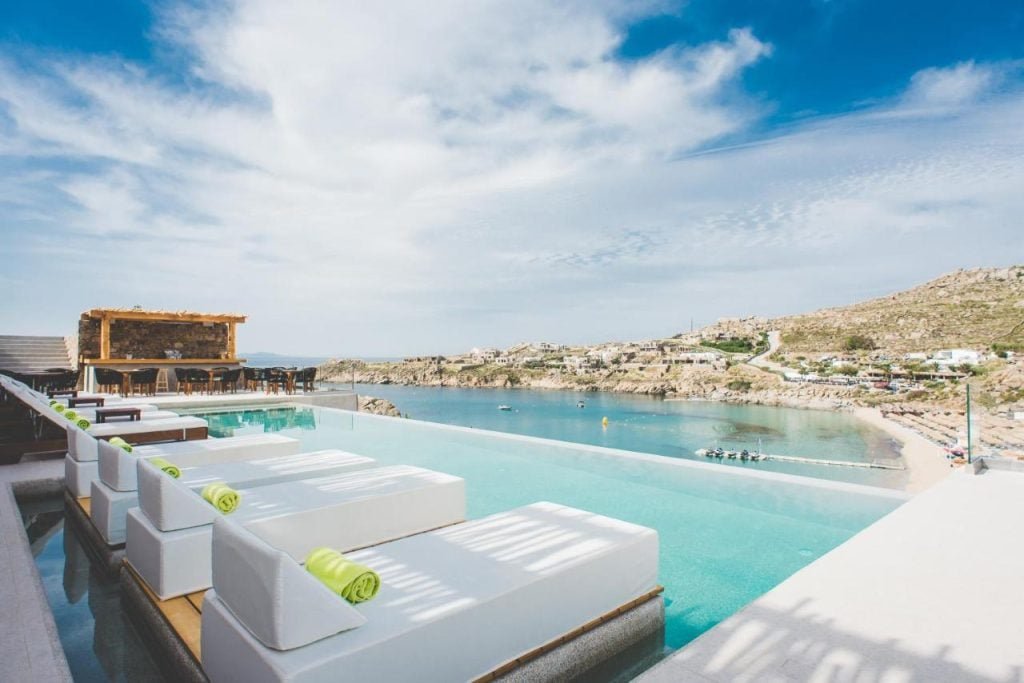 Piscina del hotel Súper Paraíso