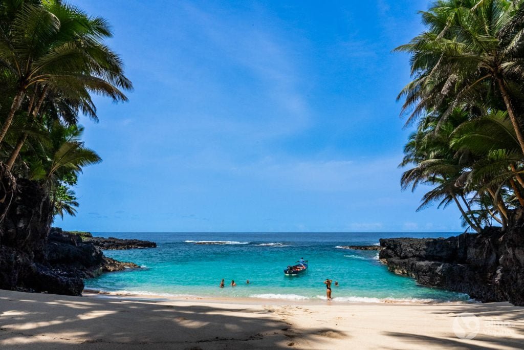 Playa Batería, Islote Rolas