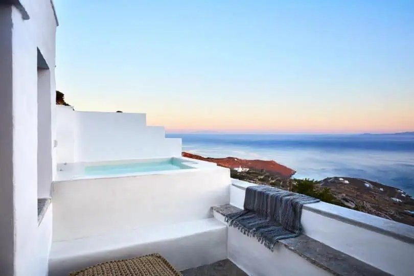 Dónde alojarse en Tinos: Living Theros Luxury Suites
