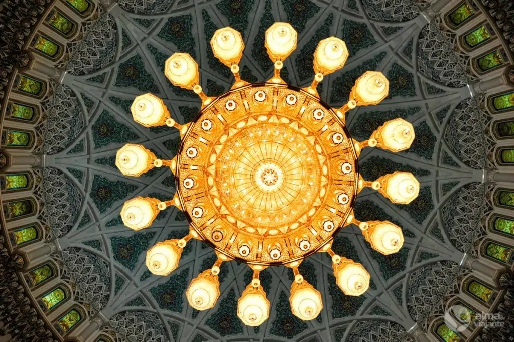 Araña alemana en la mezquita