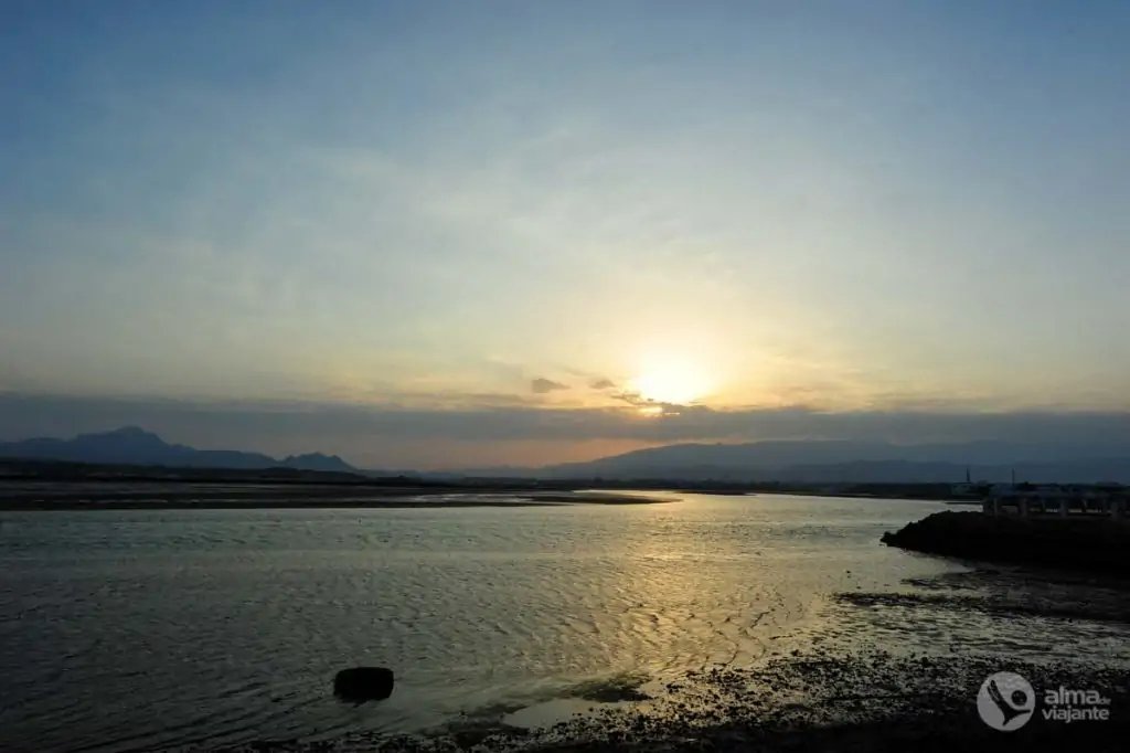 Atardecer en Sur, Omán