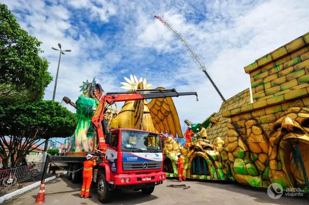 Preparativos para el Festival de Parintins