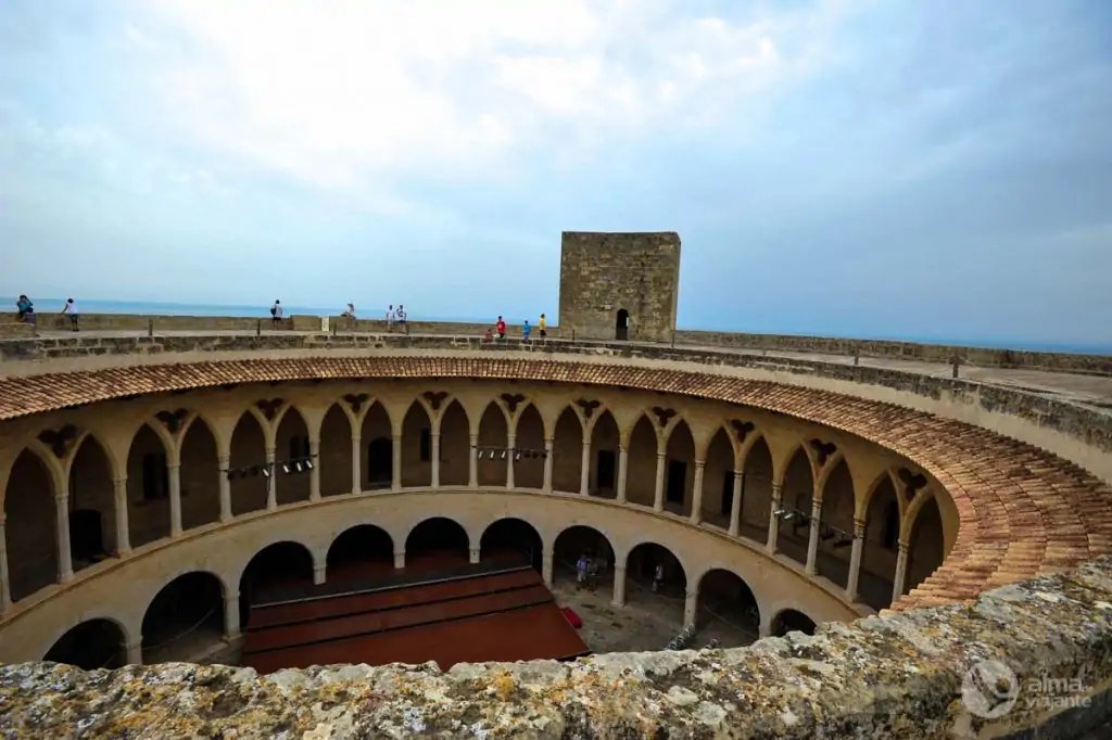 Castillo de Bellver, Palma de Mallorca, con su curiosa forma circular