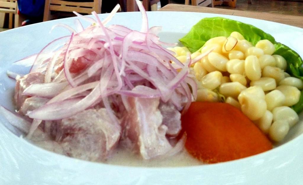 Ceviche tradicional peruano