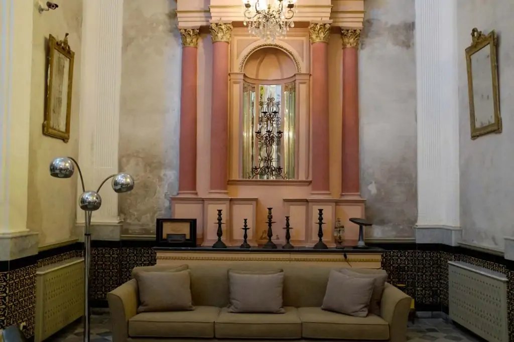 sala de estar del hotel