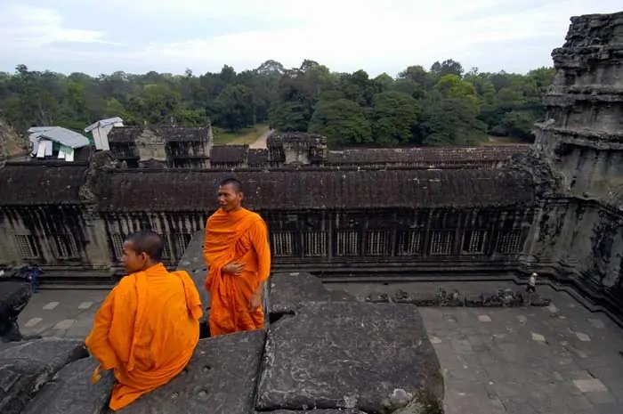 Monjes en Angkor Wat
