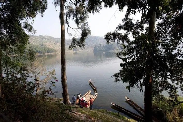 Vista del lago Bunyonyi