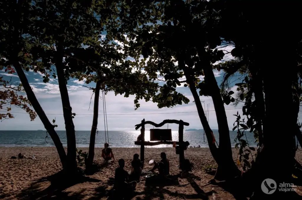 Playa Larga, Koh Jum
