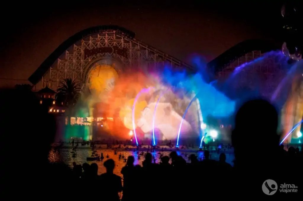 Espectáculo nocturno de Disneylandia