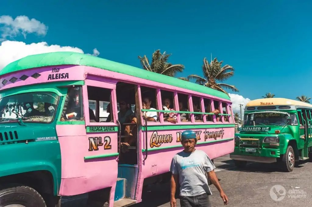 Autobús en Apia (Samoa)