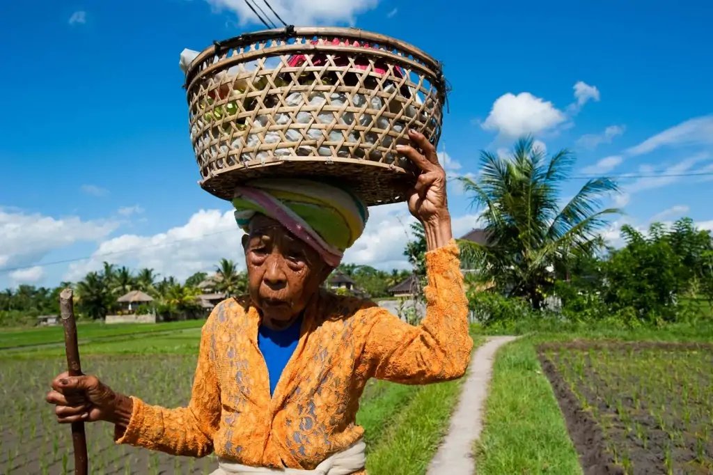 Mujer balinesa
