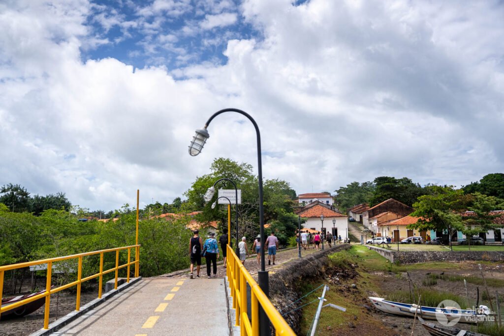 Llegada al puerto de Jacaré, en Alcántara